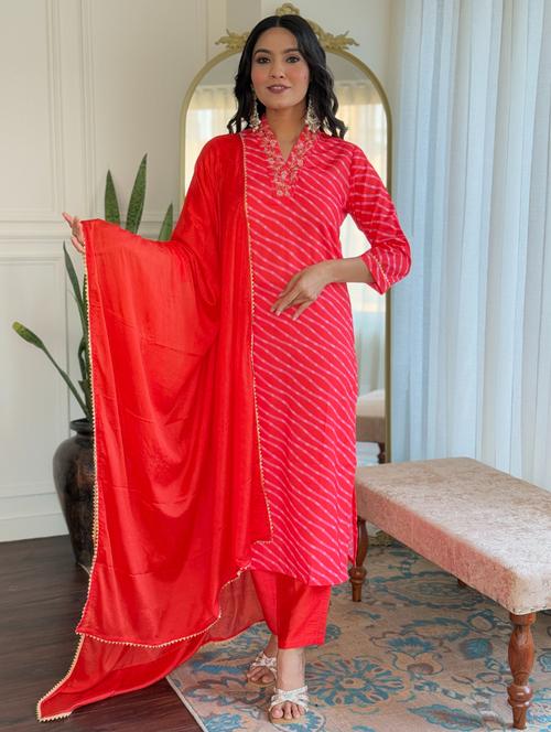 women three quarter sleeve kurta pant with dupatta set - 21972536 - Very Small Image - 1