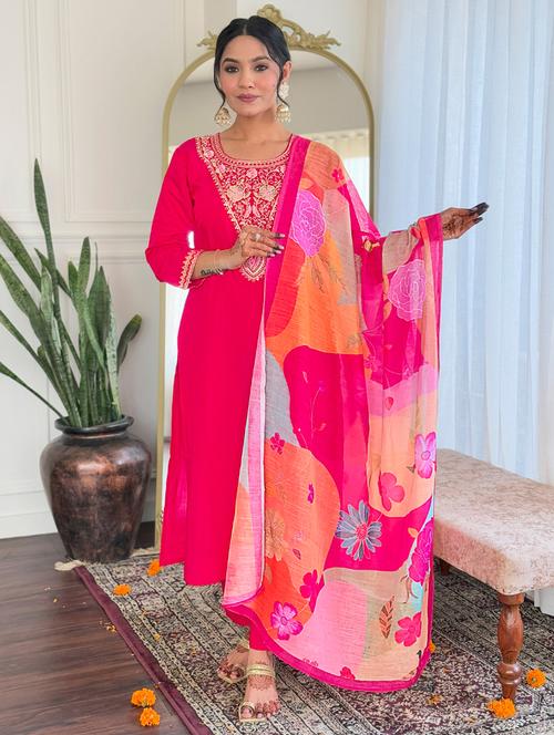 women three quarter sleeve kurta pant with dupatta set - 21972538 - Very Small Image - 1