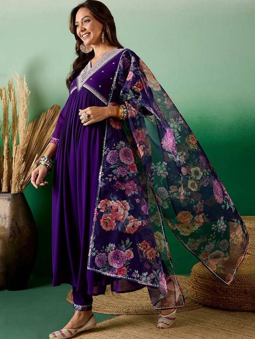 women three quarter sleeve kurta pant with dupatta set - 21972544 - Very Small Image - 1