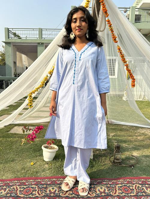 women solid with work three quarter sleeve a-line kurta - 21974955 - Very Small Image - 1