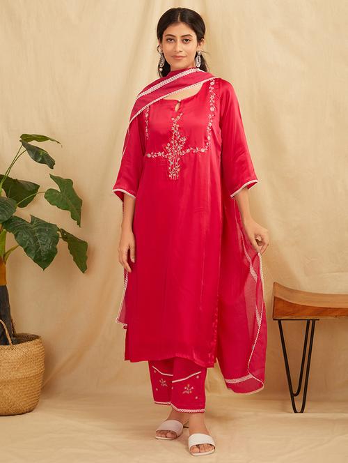 women three quarter sleeve kurta pant with dupatta set - 21975149 - Very Small Image - 1