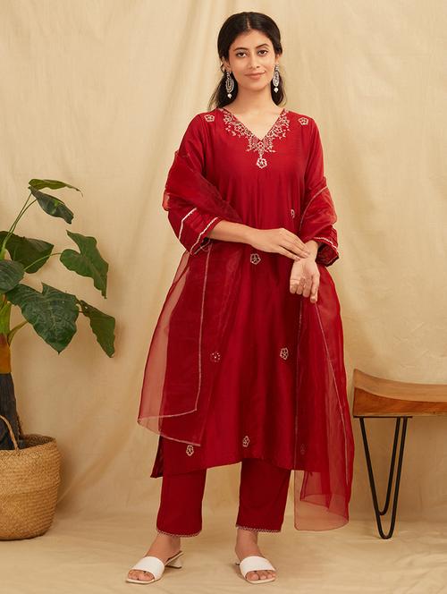 women three quarter sleeve kurta pant with dupatta set - 21975162 - Very Small Image - 1