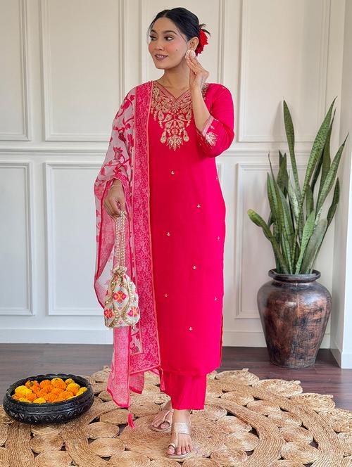 women three quarter sleeve kurta pant with dupatta set - 21975560 - Very Small Image - 1
