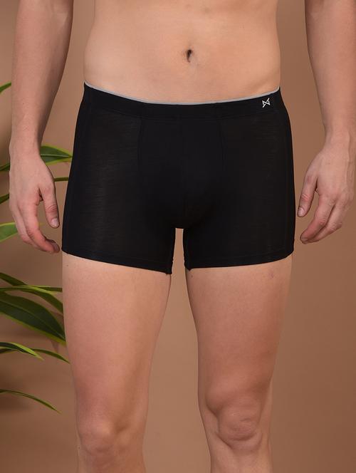 men solid low rise trunk - 21977284 - Very Small Image - 1