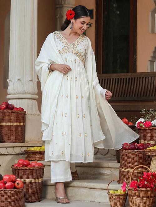 women embroidered three quarter sleeve kurta pant with dupatta set - 21978458 - Very Small Image - 1