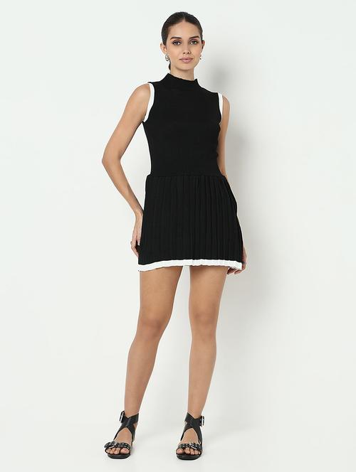 women black solid sleeveless bodycon dress - 21979874 - Very Small Image - 1