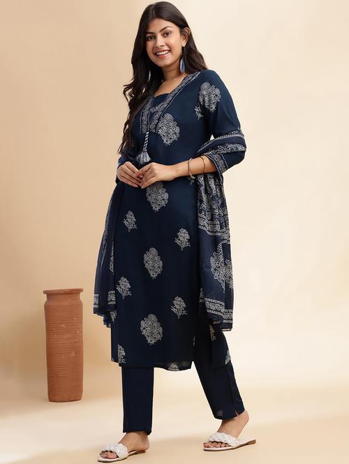 women three quarter sleeve kurta pant with dupatta set - 21980058 - Very Small Image - 1
