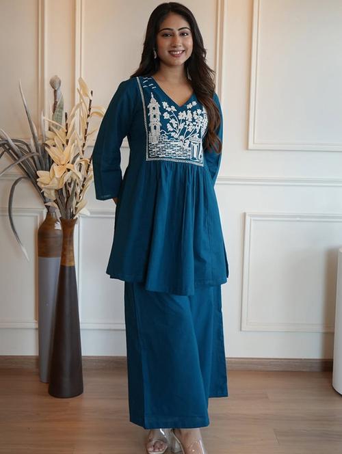 women embroidered kurta and palazzo set - 21980372 - Very Small Image - 1