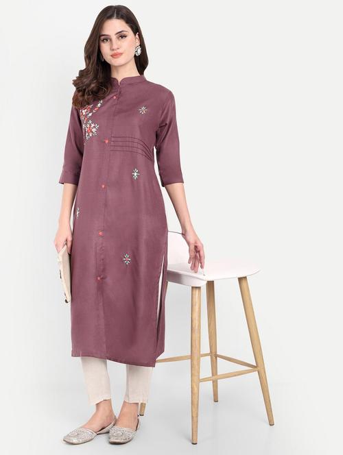 women embroidered three quarter sleeve kurta - 21981041 - Very Small Image - 1