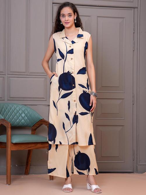 women printed sleeveless kurta and palazzo set - 21981585 - Very Small Image - 1