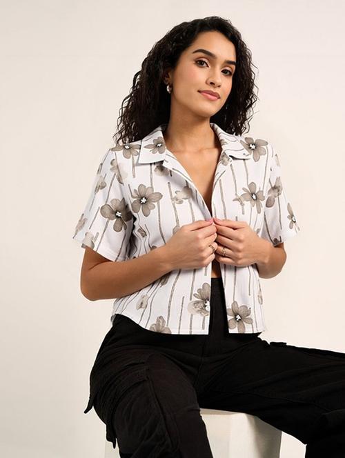women printed cuban collared short sleeve crop shirt - 21983460 - Very Small Image - 1