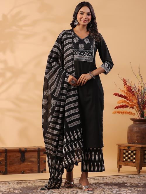 women three quarter sleeve kurta pant with dupatta set - 21985579 - Very Small Image - 1