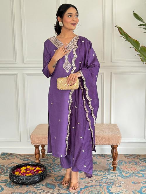 women three quarter sleeve kurta pant with dupatta set - 21987341 - Very Small Image - 1