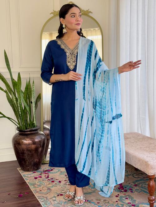 women three quarter sleeve kurta pant with dupatta set - 21987344 - Very Small Image - 1