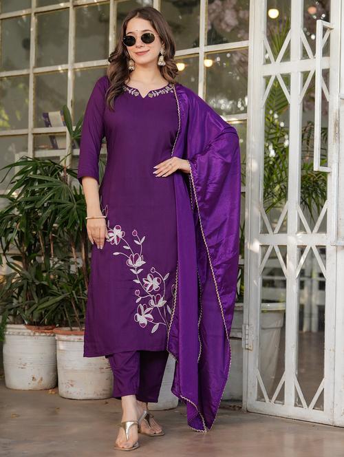 women three quarter sleeve kurta pant with dupatta set - 21987367 - Very Small Image - 1