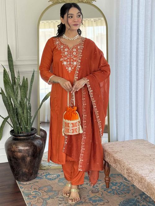 women three quarter sleeve kurta pant with dupatta set - 21987379 - Very Small Image - 1