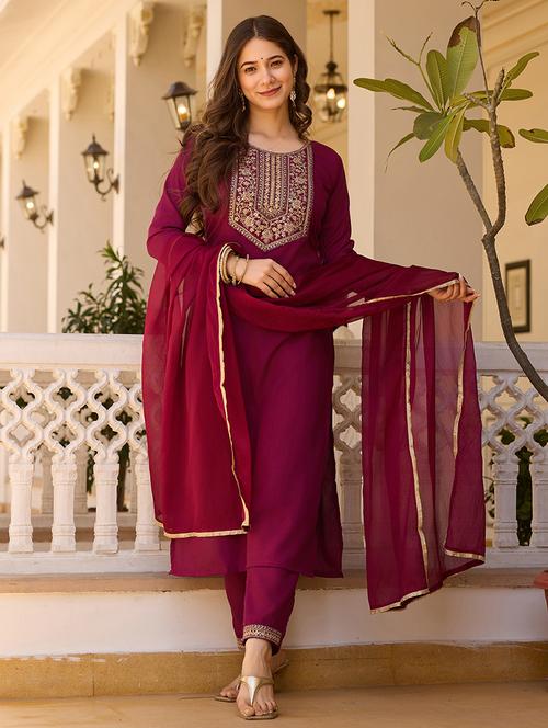 women three quarter sleeve kurta pant with dupatta set - 21987386 - Very Small Image - 1