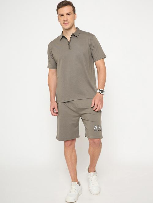 men solid short sleeve t-shirt & shorts co-ord set - 21987600 - Very Small Image - 1