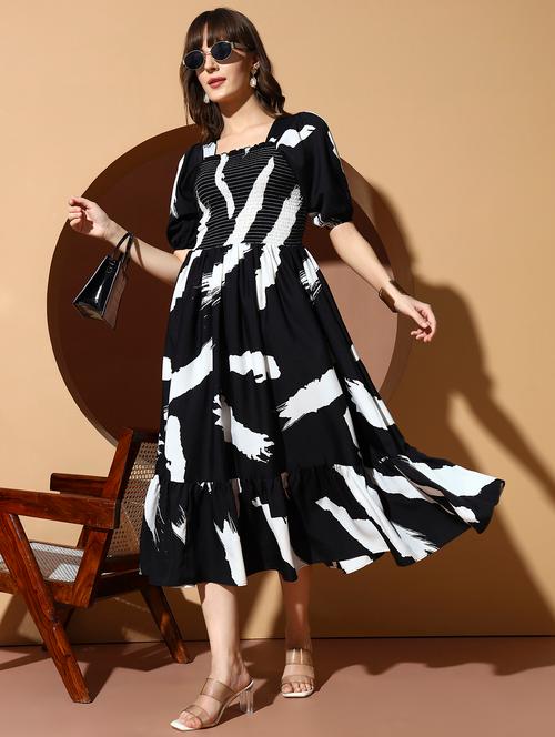 wome printed smocked detailed puff sleeve tiered dress - 21987945 - Very Small Image - 1
