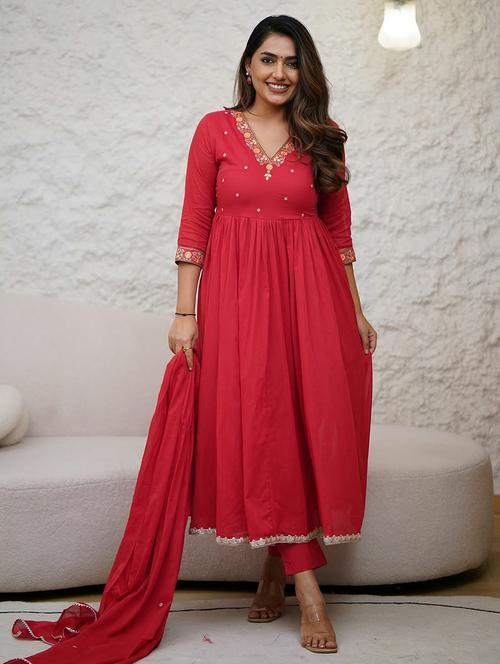 women solid with work three quarter sleeve kurta pant with dupatta set - 21989871 - Very Small Image - 1