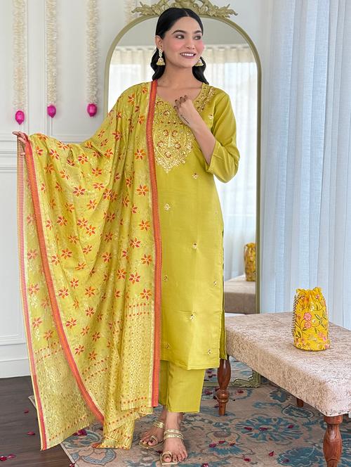 women solid with work three quarter sleeve kurta pant with dupatta set - 21989873 - Very Small Image - 1