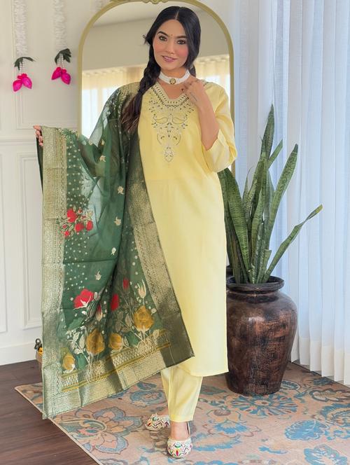 women solid with work three quarter sleeve kurta pant with dupatta set - 21989889 - Very Small Image - 1