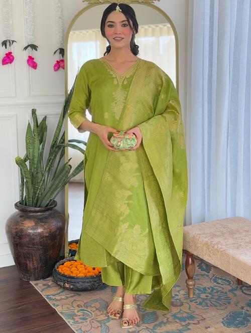 women self design three quarter sleeve kurta pant with dupatta set - 21989893 - Very Small Image - 1