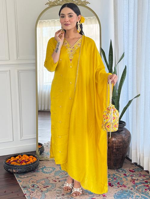 women solid with work three quarter sleeve kurta pant with dupatta set - 21989897 - Very Small Image - 1