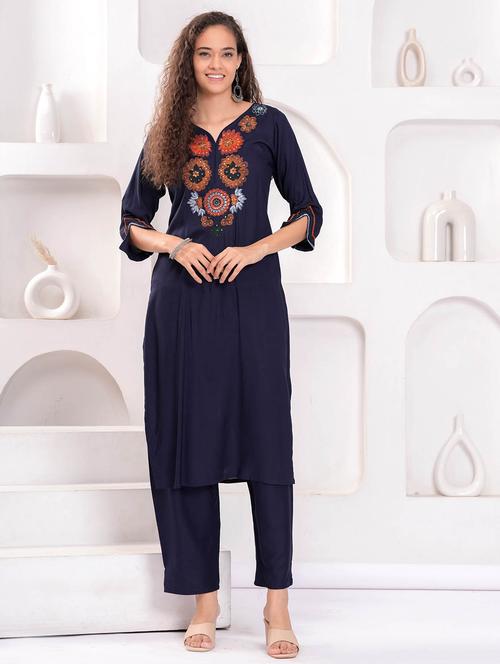 women embroidered kurta and pant set - 21995119 - Very Small Image - 1