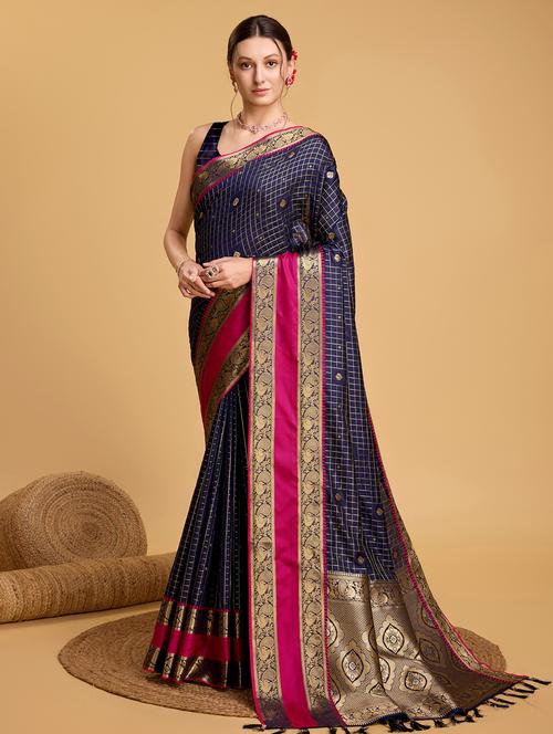 women self design banarasi saree with blouse - 21998768 - Very Small Image - 1