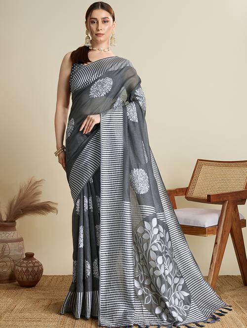 women self design bordered saree with blouse - 21998795 - Very Small Image - 1