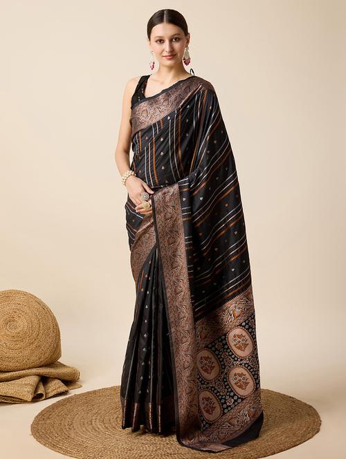 women self design banarasi saree with blouse - 22000026 - Very Small Image - 1