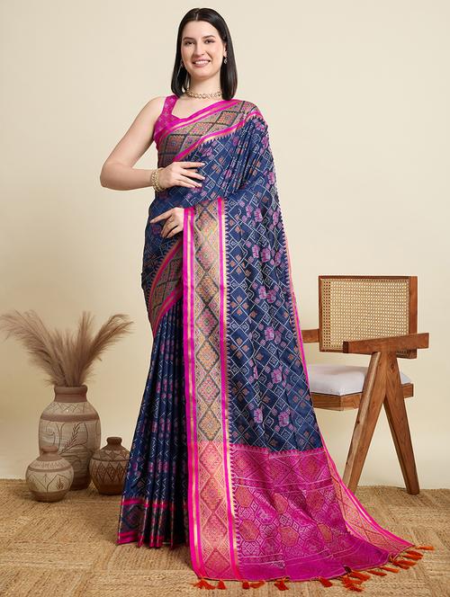 women self design patola saree with blouse - 22001327 - Very Small Image - 1