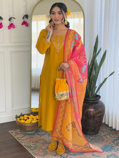 women embroidered three quarter sleeve kurta pant with dupatta set - 22001612 - Very Small Image - 1