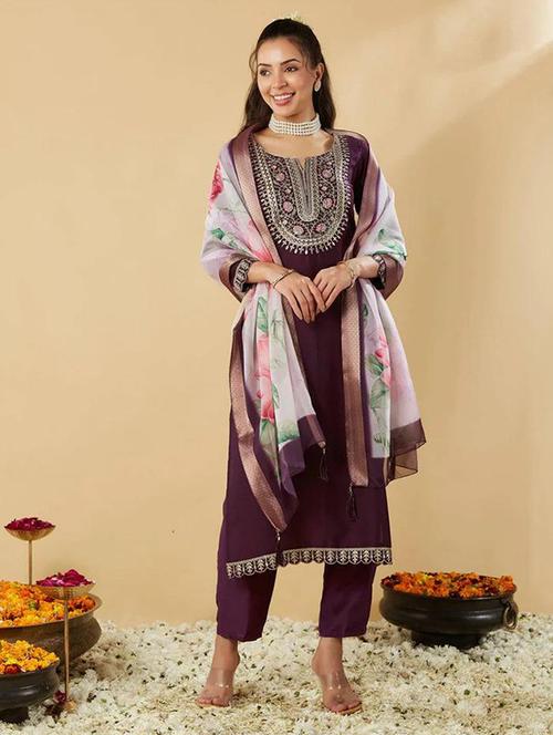 women embroidered three quarter sleeve kurta pant with dupatta set - 22004593 - Very Small Image - 1