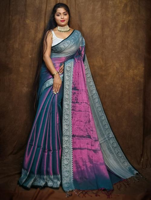 women solid with bordered saree - 22004983 - Very Small Image - 1