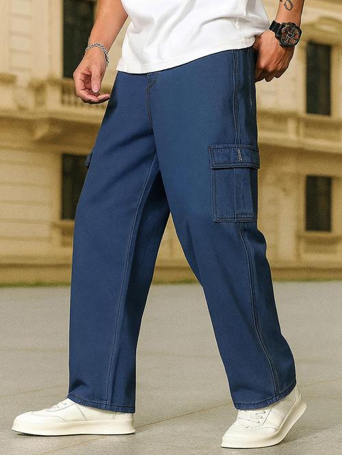 men solid mid rise relaxed fit cargo - 22006242 - Very Small Image - 1