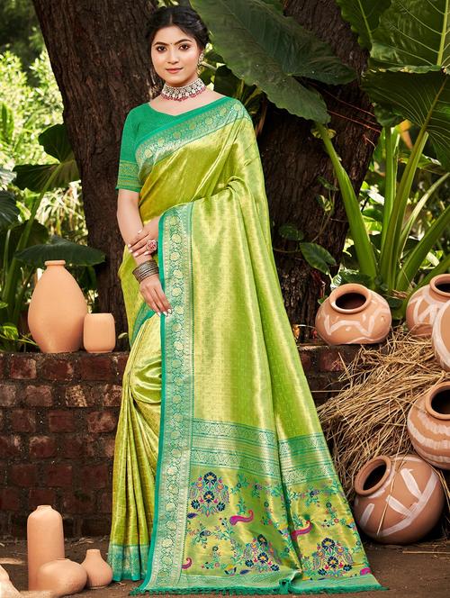 women self design kanjivaram saree with blouse - 22008698 - Very Small Image - 1