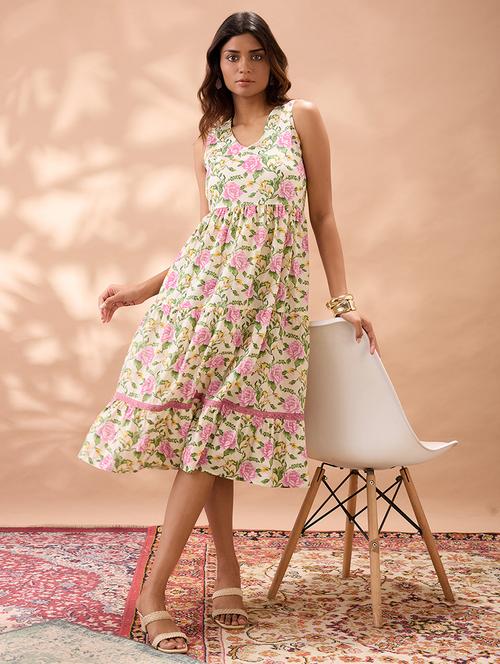 globus women pink v-neck floral print gathered & tiered lace inserts a-line midi fusion dress - 22013414 - Very Small Image - 1