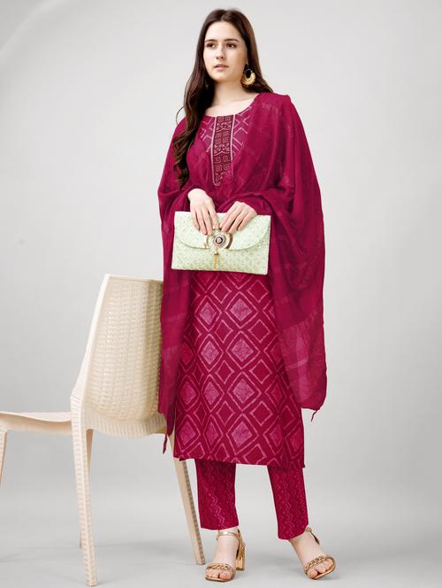 women three quarter sleeve kurta pant with dupatta set - 22014185 - Very Small Image - 1