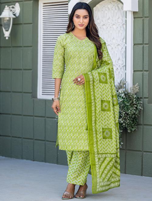 women printed three quarter sleeve kurta pant with dupatta set - 22014270 - Very Small Image - 1