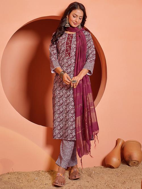 women three quarter sleeve kurta pant with dupatta set - 22014308 - Very Small Image - 1