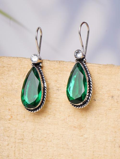 Green & Silver Toned Classic Design Crystal Drop Earrings - 22014473 - Very Small Image - 1