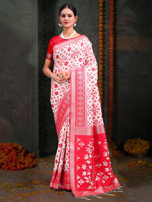 women self design bordered saree with blouse - 22018348 - Very Small Image - 1