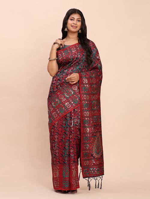 women self design bordered saree with blouse - 22018510 - Very Small Image - 1