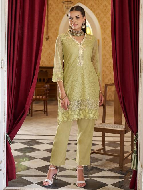 women embroidered three quarter sleeve kurta pant set - 22019978 - Very Small Image - 1