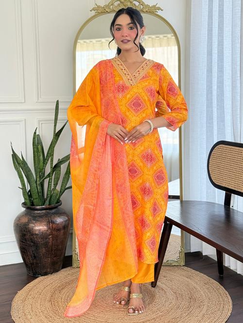 women embroidered three quarter sleeve kurta pant with dupatta set - 22022743 - Very Small Image - 1