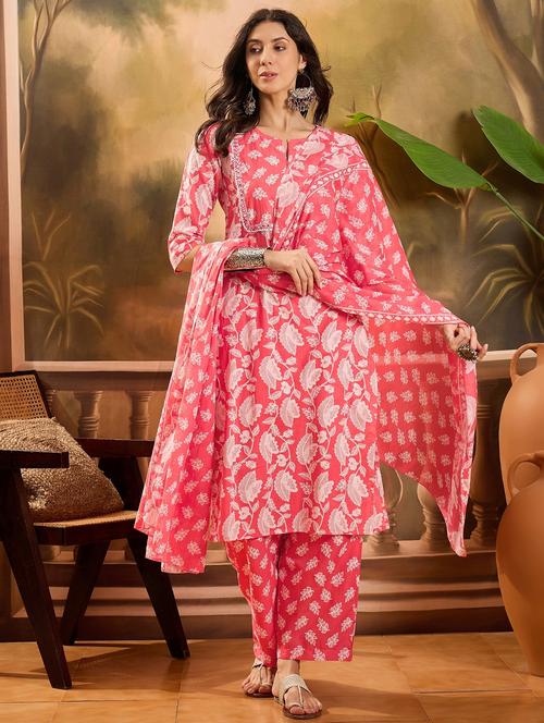 women printed three quarter sleeve kurta pant with dupatta set - 22026290 - Very Small Image - 1
