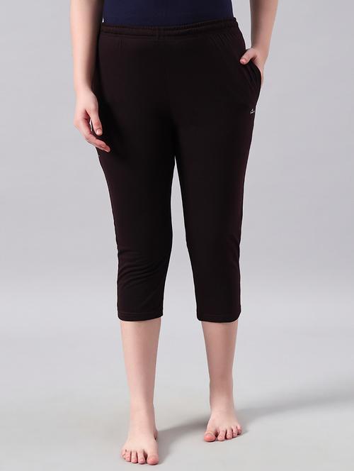 women solid mid rise capri - 22026588 - Very Small Image - 1