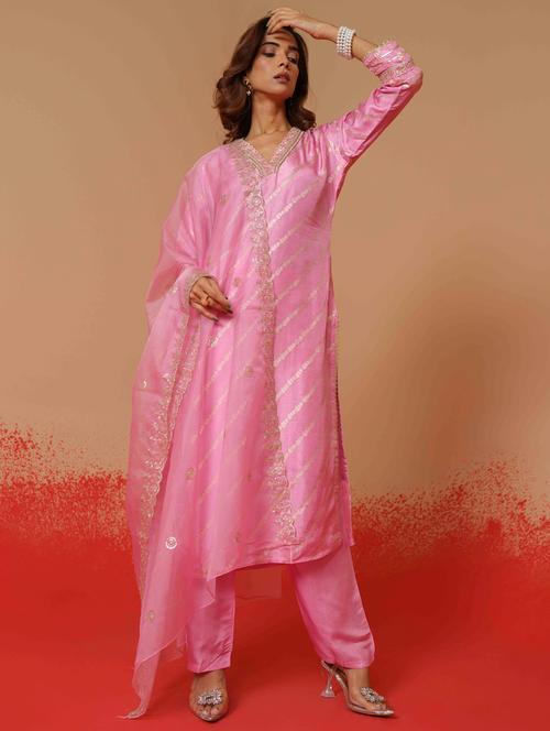 women self design three quarter sleeve kurta pant with dupatta set - 22029396 - Very Small Image - 1